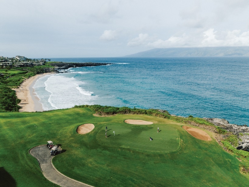 Golfing in Hawaii for Canadian Snowbirds