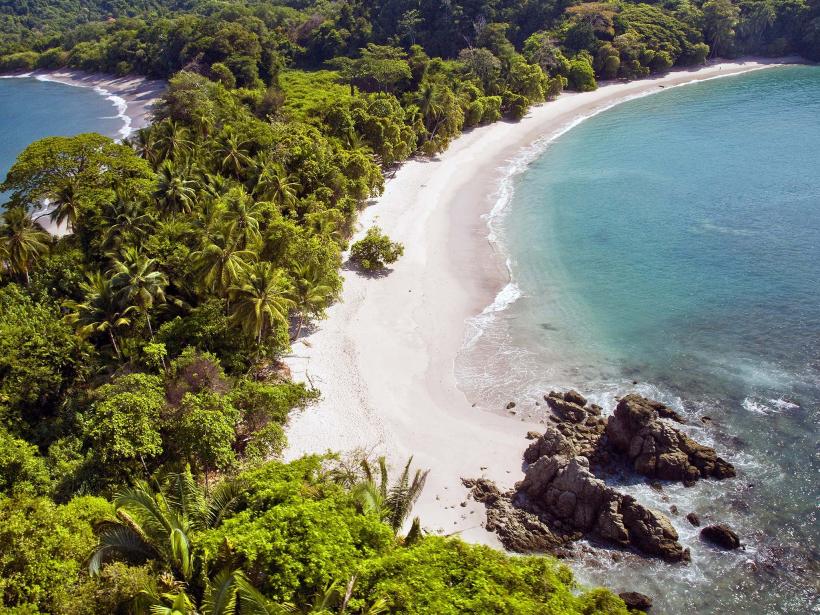 Beautiful beach in Costa Rica for Canadian Snowbirds