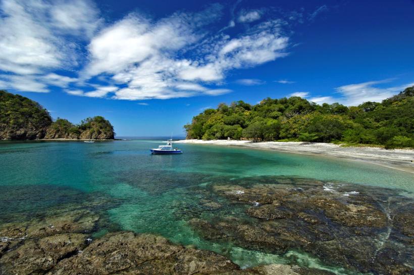 Crystal clear water in Costa Rica for Canadian Snowbirds